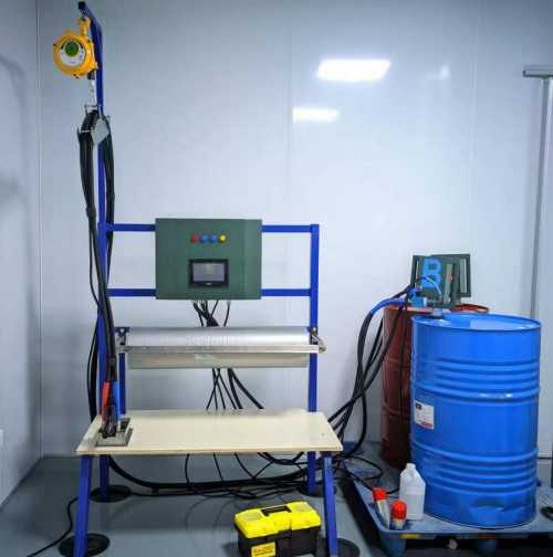 Semi-automatic foaming machine